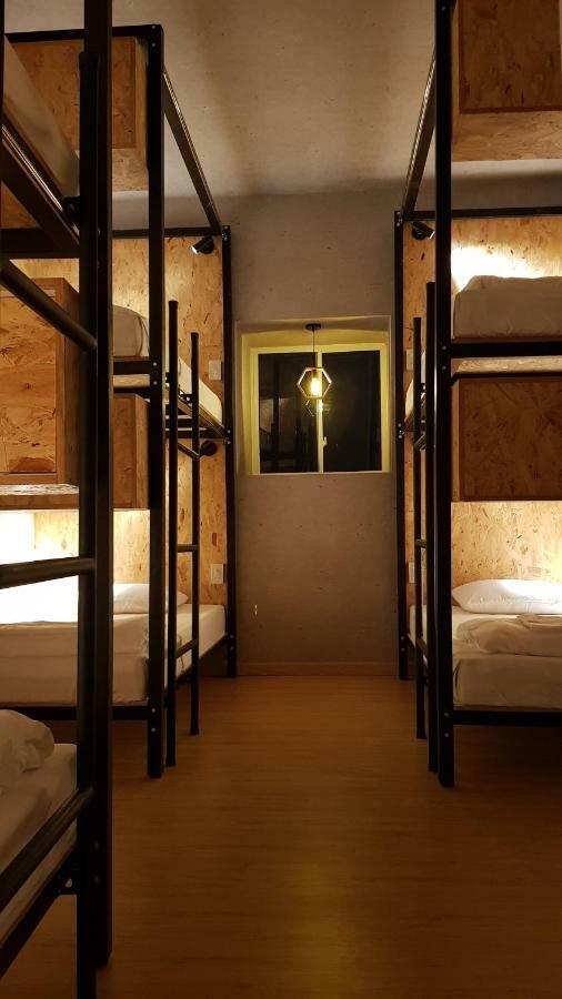 White House Hostel Nha Trang Eksteriør billede